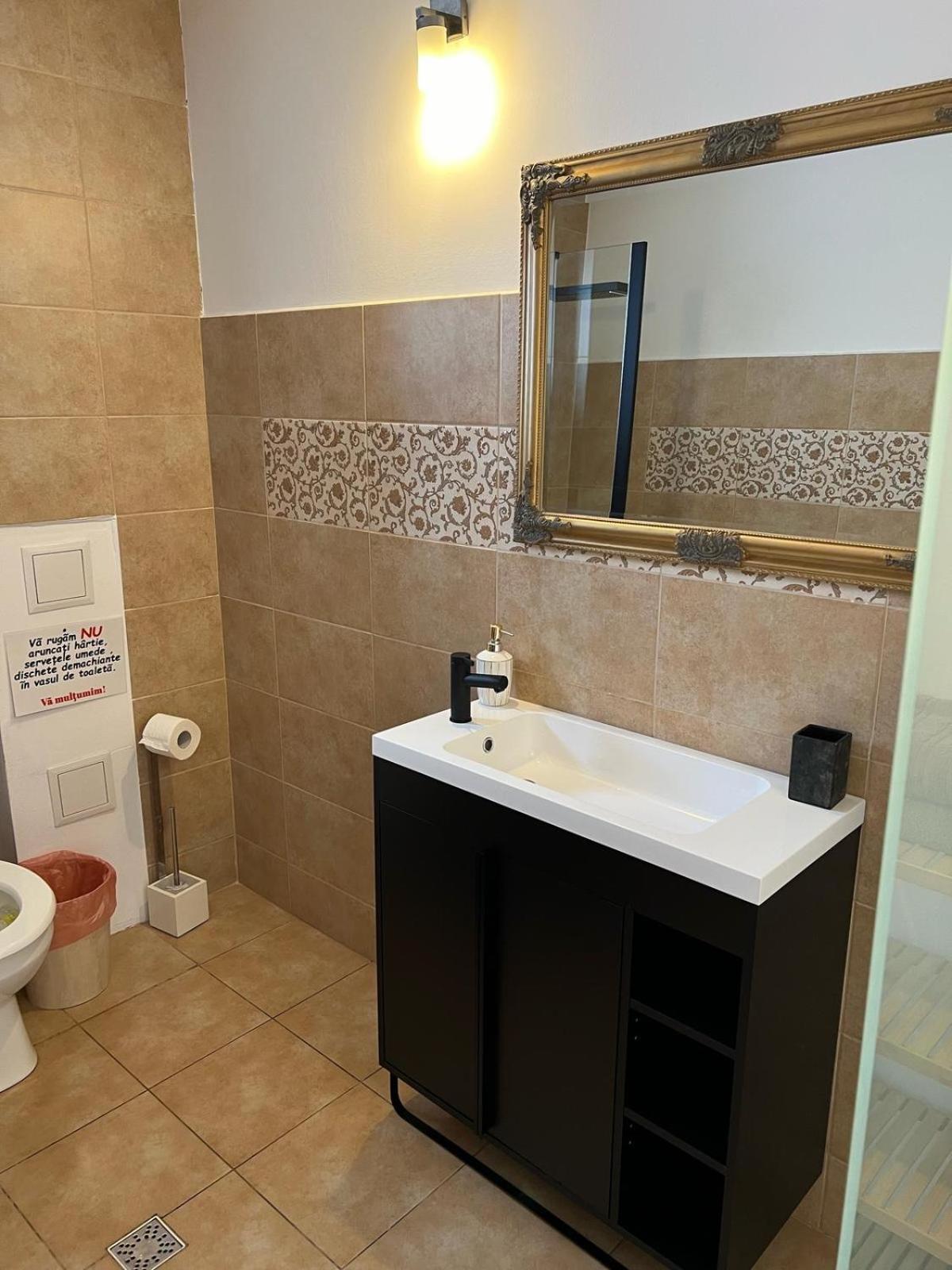 Vila Mik Guesthouse Săcele Zewnętrze zdjęcie